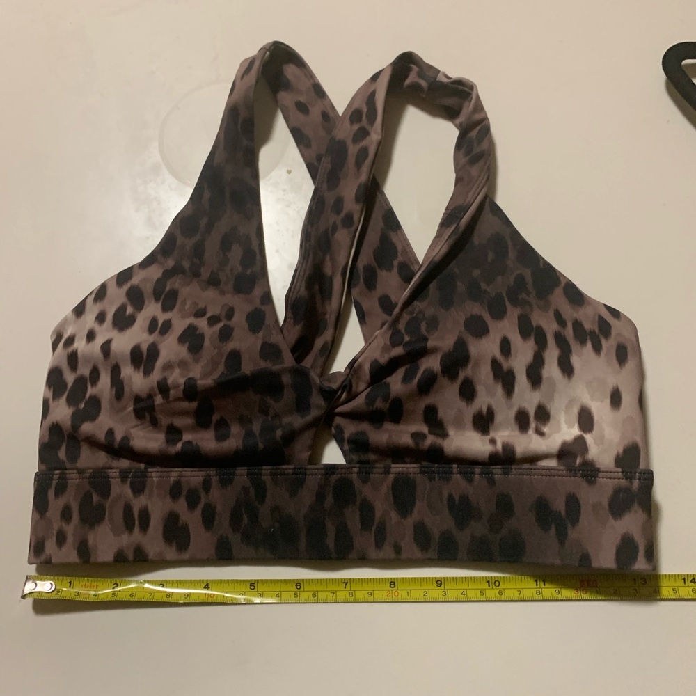 Fabletics leopard print sports bra. Yoga athleisure